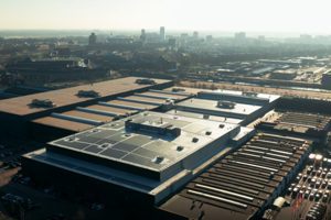 brabanthallen groener met zonnepanelen